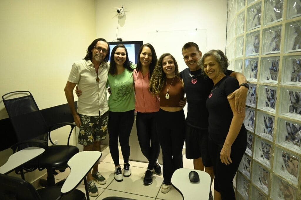 Equipe do Yoga du Ville na inauguração do estúdio